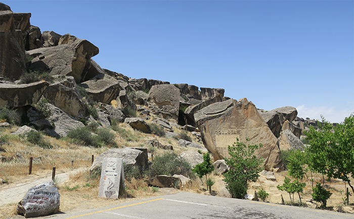 12_gobustan_nationalpark_aserbaidschan_2018-06-01_6630